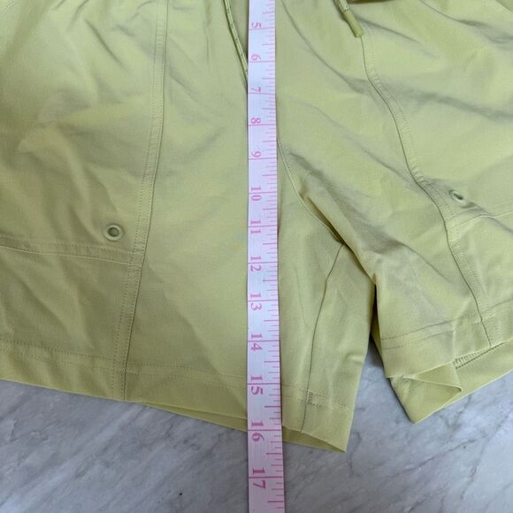 CALIA Women's Hike Shorts Light Green high rise 5” inseam size XS NWT - Picture 9 of 9